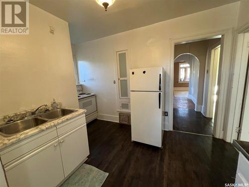 219 Macleod Avenue E, Melfort, SK - Indoor Photo Showing Kitchen