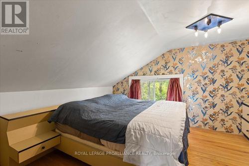 2085 Enright Road, Tyendinaga, ON - Indoor Photo Showing Bedroom