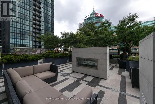 2303 - 101 Charles Street E, Toronto (Church-Yonge Corridor), ON - Outdoor