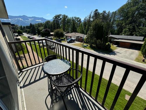 306 - 40 Ridgemont Avenue, Fernie, BC - Outdoor With Balcony With Exterior