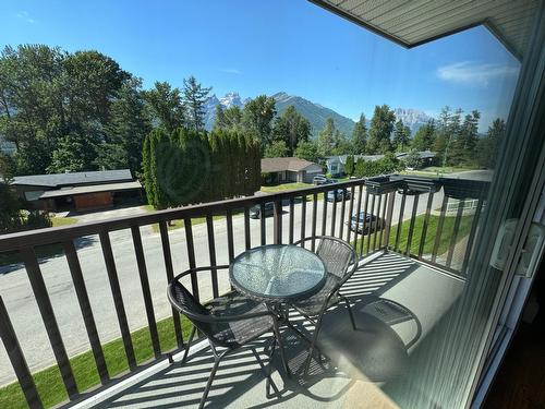 306 - 40 Ridgemont Avenue, Fernie, BC - Outdoor With Balcony With Exterior