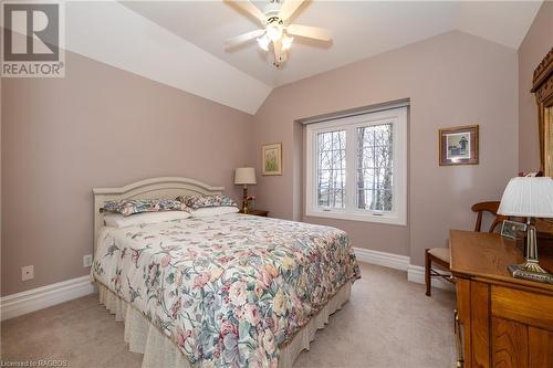 171 Ashgrove Lane, Meaford (Municipality), ON - Indoor Photo Showing Bedroom