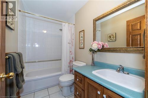 171 Ashgrove Lane, Meaford (Municipality), ON - Indoor Photo Showing Bathroom