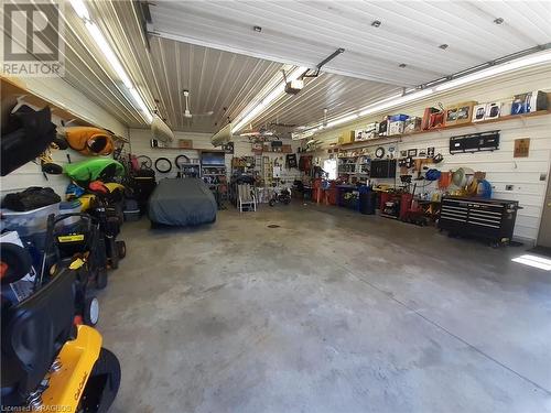 171 Ashgrove Lane, Meaford (Municipality), ON - Indoor Photo Showing Garage