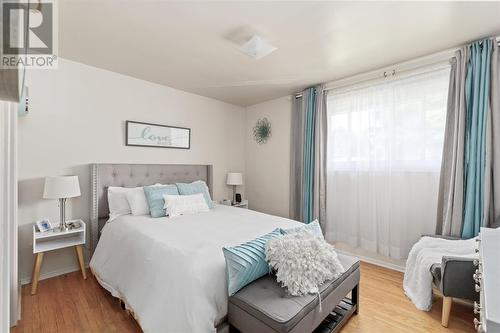 811 Pine St, Sault Ste. Marie, ON - Indoor Photo Showing Bedroom