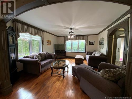 1454 2E Sault Road, Saint-Joseph-De-Madawaska, NB - Indoor Photo Showing Living Room