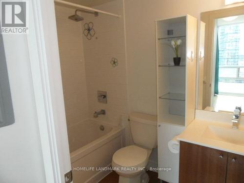 907 - 5740 Yonge Street, Toronto (Newtonbrook West), ON - Indoor Photo Showing Bathroom