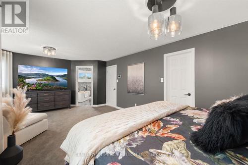 10 Kenwell Crescent, Barrie (Holly), ON - Indoor Photo Showing Bedroom