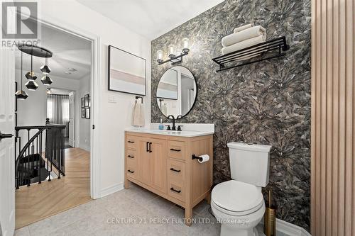 10 Kenwell Crescent, Barrie (Holly), ON - Indoor Photo Showing Bathroom