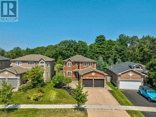 10 Kenwell Crescent, Barrie (Holly), ON - Outdoor With Facade