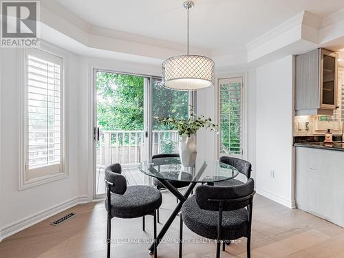 178 Corner Ridge Road, Aurora (Aurora Highlands), ON - Indoor Photo Showing Dining Room