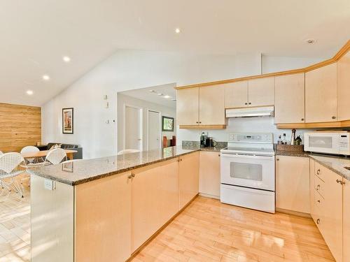 Cuisine - 68 Rue Des Outardes, Eastman, QC - Indoor Photo Showing Kitchen