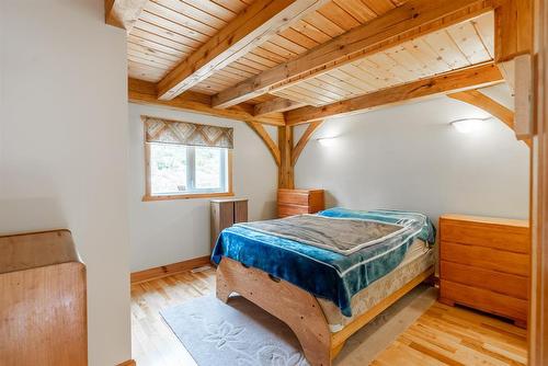 12 William Craven Close, Lac Du Bonnet Rm, MB - Indoor Photo Showing Bedroom