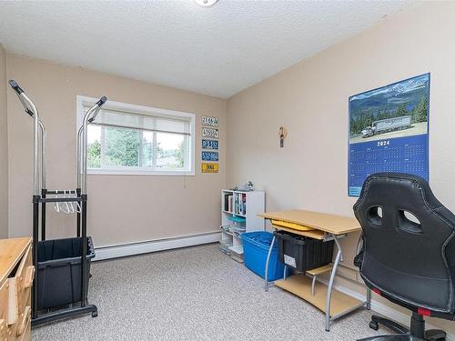 402-218 Bayview Ave, Ladysmith, BC - Indoor Photo Showing Other Room