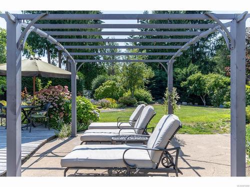 444 Namqua Rd, Qualicum Beach, BC 