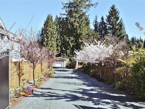 509 Mill Rd, Qualicum Beach, BC 