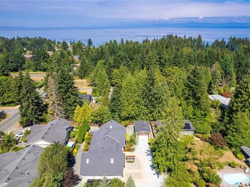 509 Mill Rd, Qualicum Beach, BC 