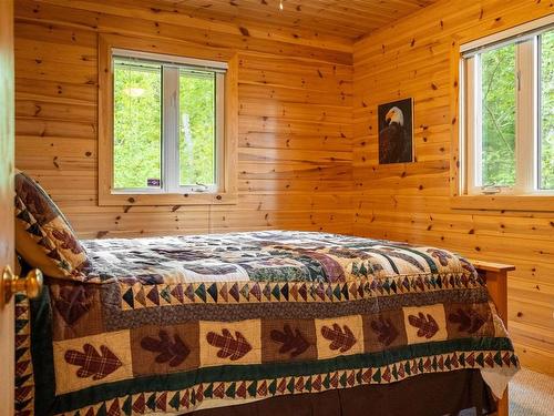 4 Lily Pad Bay, District Of Kenora, ON - Indoor Photo Showing Bedroom