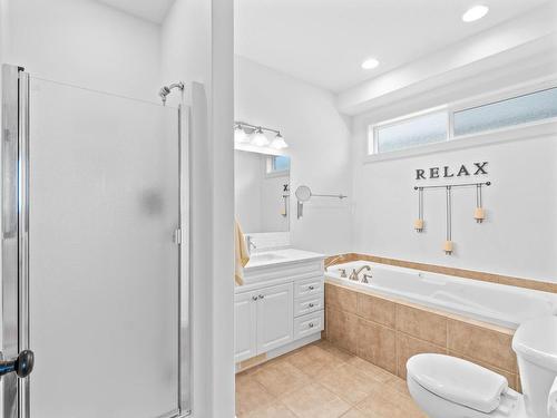 2542 Bentall Drive, Kamloops, BC - Indoor Photo Showing Bathroom