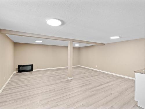 2542 Bentall Drive, Kamloops, BC - Indoor