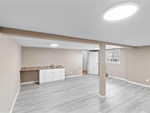 2542 Bentall Drive, Kamloops, BC - Indoor