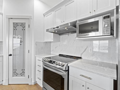 2542 Bentall Drive, Kamloops, BC - Indoor Photo Showing Kitchen