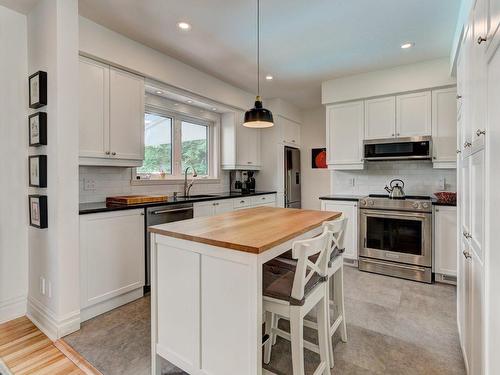 Kitchen - 470 Av. De Dulwich, Saint-Lambert, QC - Indoor Photo Showing Kitchen