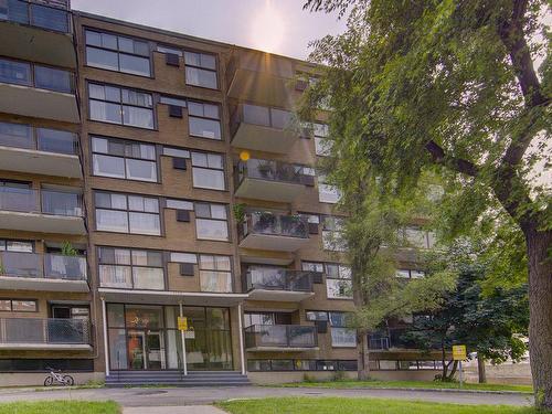 Exterior entrance - 410-2450 Ch. Athlone, Mont-Royal, QC - Outdoor With Facade