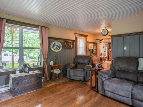 Living room - 6620 175E Rue, Saint-Georges, QC - Indoor Photo Showing Living Room