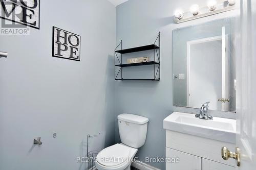 80 - 141 Condor Court, London, ON - Indoor Photo Showing Bathroom