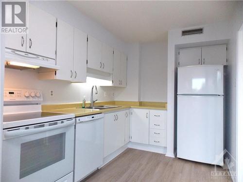 370 Dominion Avenue Unit#402, Ottawa, ON - Indoor Photo Showing Kitchen With Double Sink