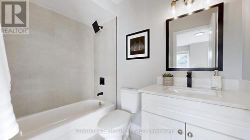 220 South Park Road, Markham (Commerce Valley), ON - Indoor Photo Showing Bathroom