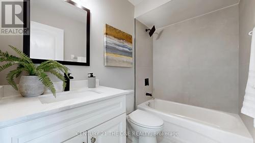 220 South Park Road, Markham (Commerce Valley), ON - Indoor Photo Showing Bathroom