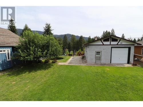 40 Chase Road, Christina Lake, BC - Outdoor