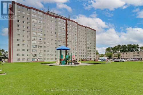 808 - 50 Lotherton Ptwy, Toronto (Yorkdale-Glen Park), ON - Outdoor