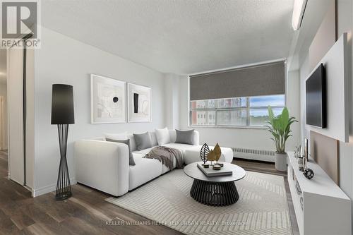 808 - 50 Lotherton Ptwy, Toronto (Yorkdale-Glen Park), ON - Indoor Photo Showing Living Room