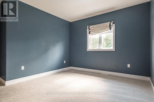 175 Oakhill Place, Hamilton (Ancaster), ON - Indoor Photo Showing Other Room