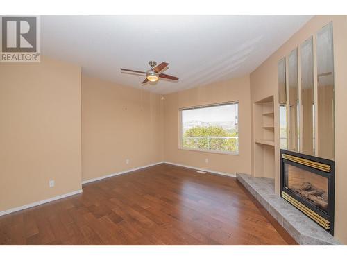 124 Sarsons Road Unit# 31, Vernon, BC - Indoor Photo Showing Other Room With Fireplace