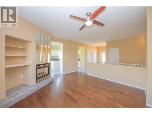 124 Sarsons Road Unit# 31, Vernon, BC - Indoor With Fireplace