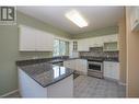 124 Sarsons Road Unit# 31, Vernon, BC  - Indoor Photo Showing Kitchen 