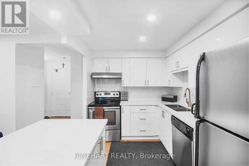 1004 - 363 Colborne Street, London, ON - Indoor Photo Showing Kitchen With Double Sink