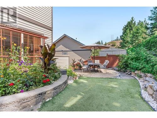 1041 Paret Crescent, Kelowna, BC - Outdoor With Deck Patio Veranda