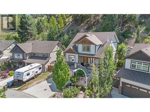 1041 Paret Crescent, Kelowna, BC - Outdoor With Facade