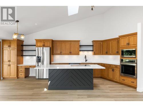 3898 Desert Pines Avenue, Peachland, BC - Indoor Photo Showing Kitchen