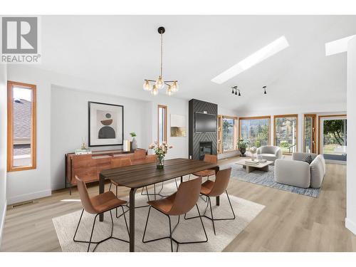 3898 Desert Pines Avenue, Peachland, BC - Indoor Photo Showing Dining Room