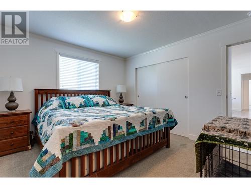 1835 Nancee Way Court Unit# 30, Kelowna, BC - Indoor Photo Showing Bedroom