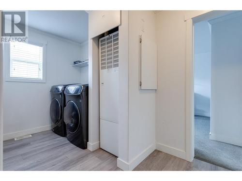 1835 Nancee Way Court Unit# 30, Kelowna, BC - Indoor Photo Showing Laundry Room