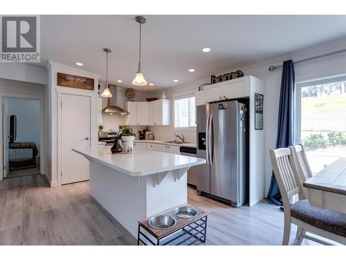 1835 Nancee Way Court Unit# 30, Kelowna, BC - Indoor Photo Showing Kitchen With Upgraded Kitchen