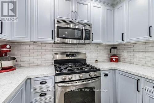 92 Cassander Crescent, Brampton (Heart Lake East), ON - Indoor Photo Showing Kitchen