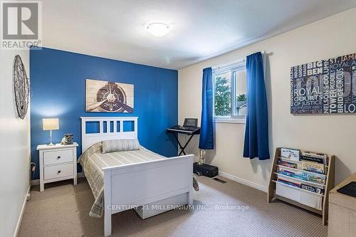 92 Cassander Crescent, Brampton (Heart Lake East), ON - Indoor Photo Showing Bedroom